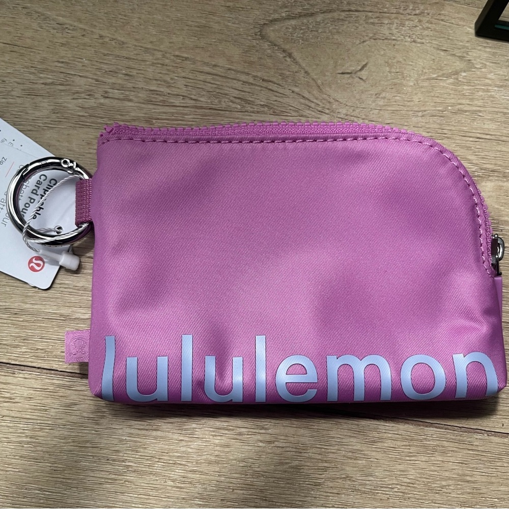 Lululemon card pouch NWT